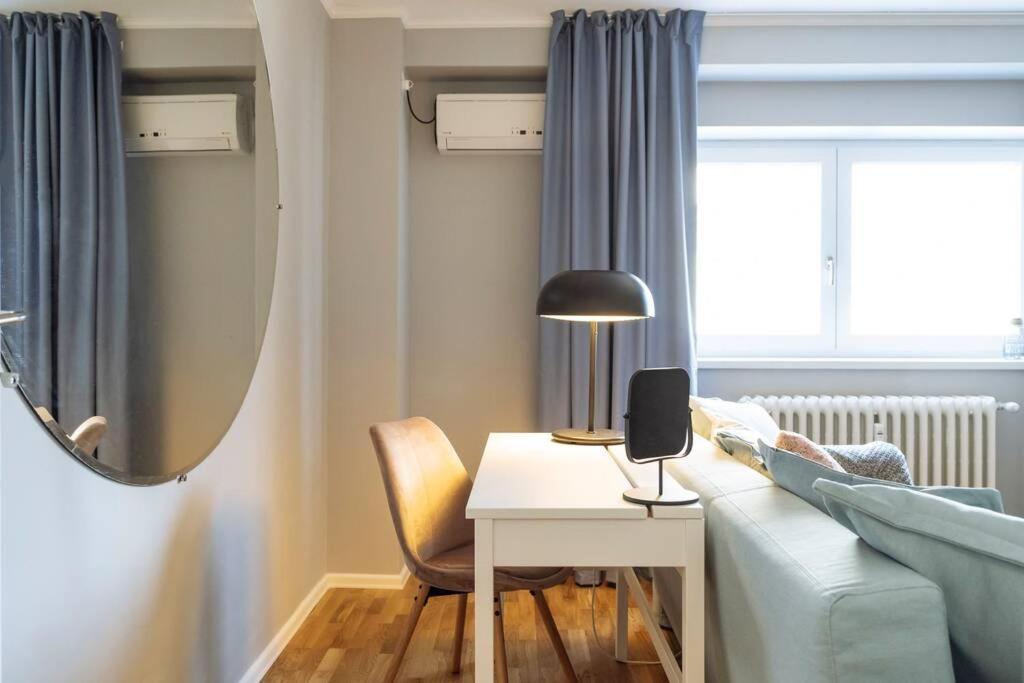 Good Vibes Central Apartment บูคาเรสต์ ภายนอก รูปภาพ