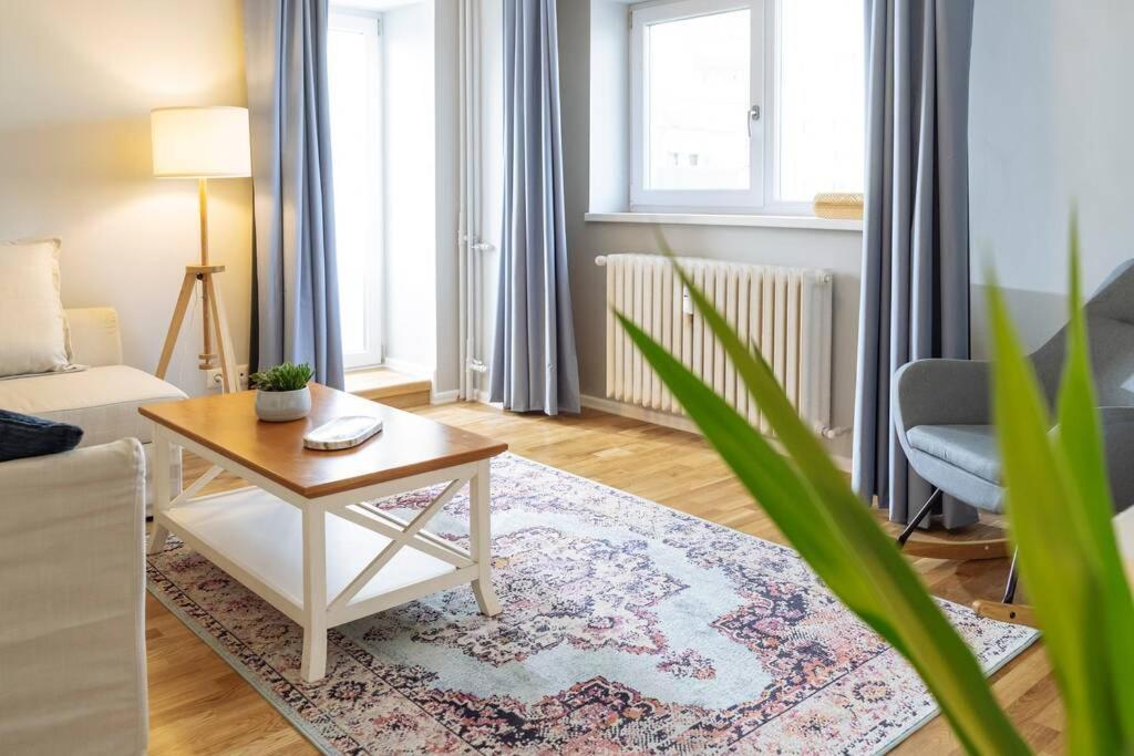 Good Vibes Central Apartment บูคาเรสต์ ภายนอก รูปภาพ