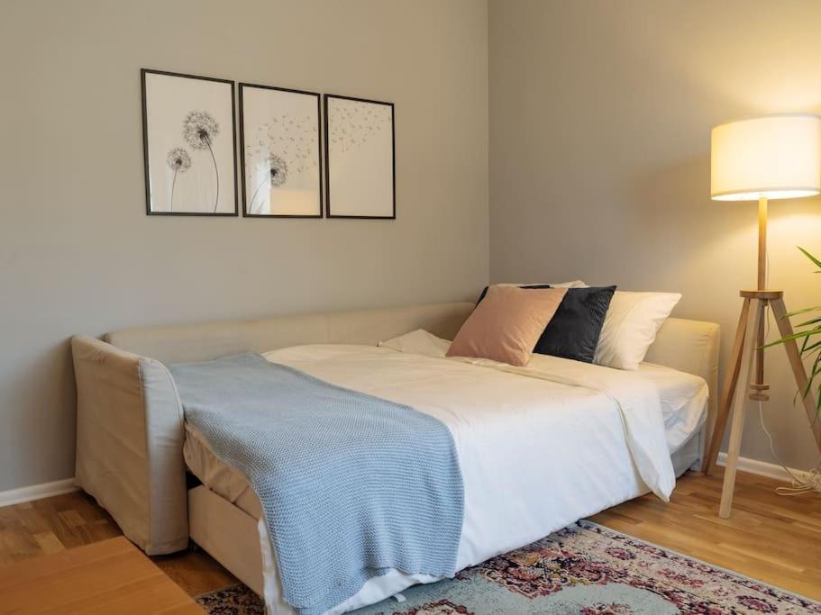 Good Vibes Central Apartment บูคาเรสต์ ภายนอก รูปภาพ